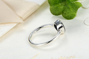 SPARKLING LOVE HEART ANESIDORA RING