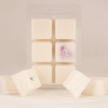 Load image into Gallery viewer, Merry Mistletoe Soy Wax Tart